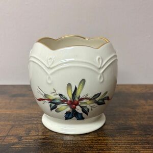 Lenox Winter Greetings Candle Holder